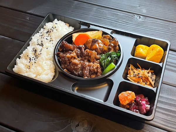 【温まる容器】小倉牛鍋弁当