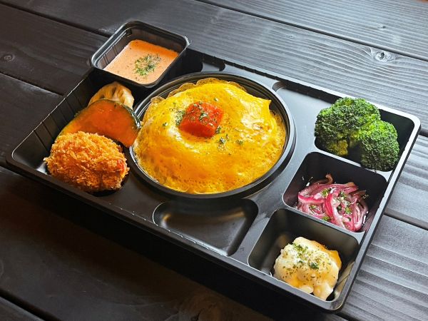 【温まる容器】明太子ソースの和風オムライス